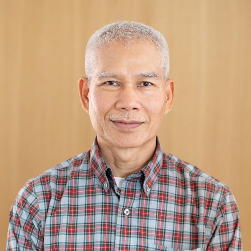 Peter Neov portrait